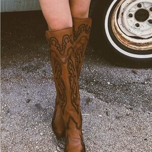 Brown Western-Style Women's Boots